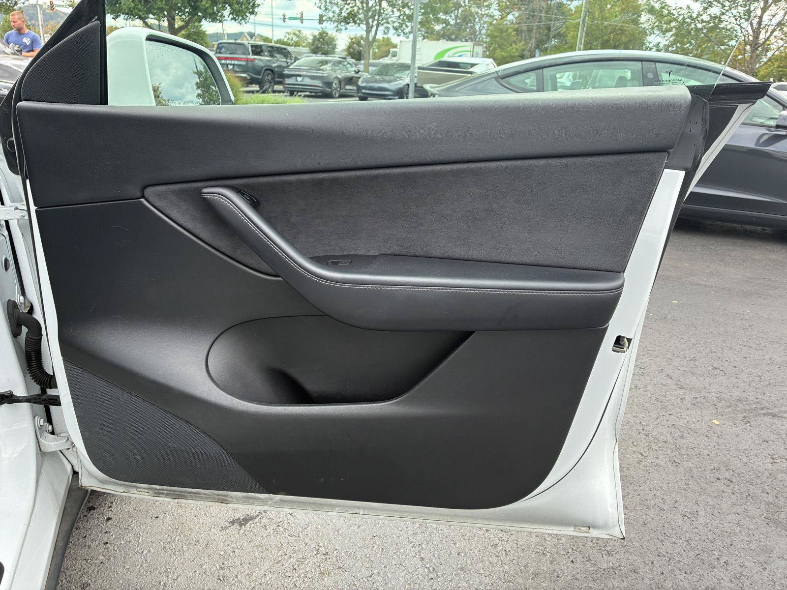 Used 2022 Tesla Model Y Performance AWD/4WD image 16