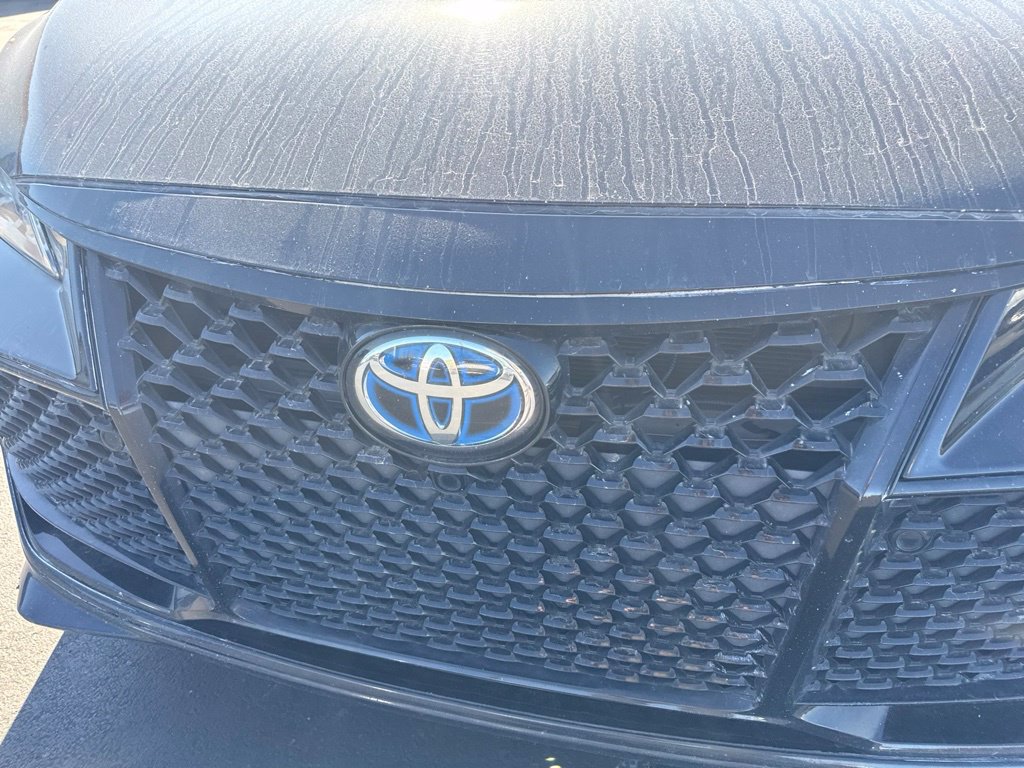 Used 2021 Toyota Avalon XSE FWD image 8
