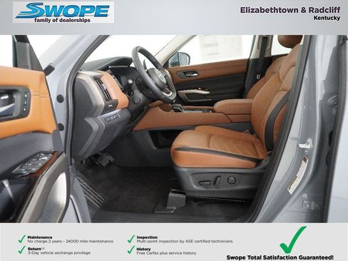 New 2025 Nissan Pathfinder Platinum image 14