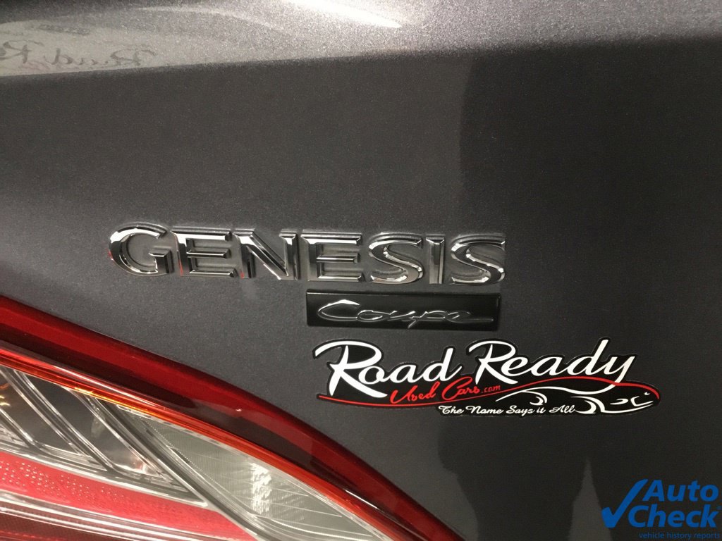 Used 2015 Hyundai Genesis 3.8 RWD image 14