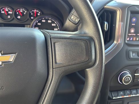 Used 2022 Chevrolet Silverado 1500 Custom image 32