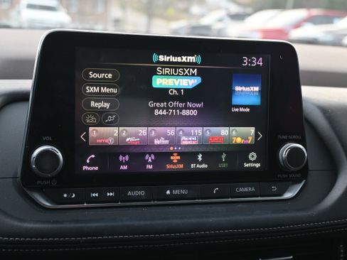 Used 2021 Nissan Rogue SV image 32