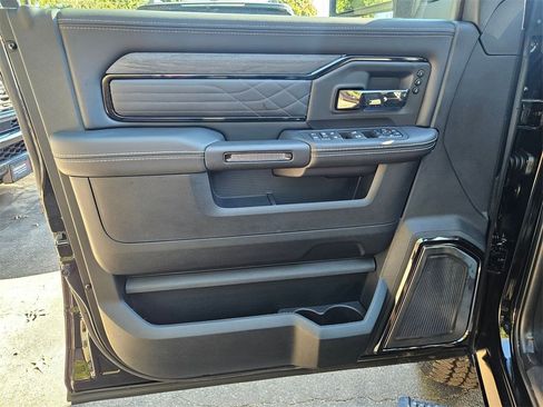 New 2026 RAM 2500 Limited image 11