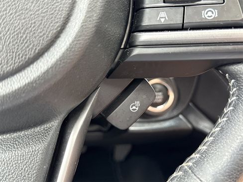 Used 2020 Subaru Outback Limited image 23