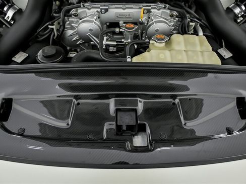 Used 2017 Nissan GT-R Premium AWD/4WD image 19