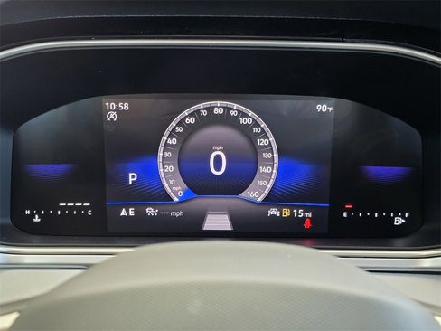 New 2025 Volkswagen Taos SE image 11