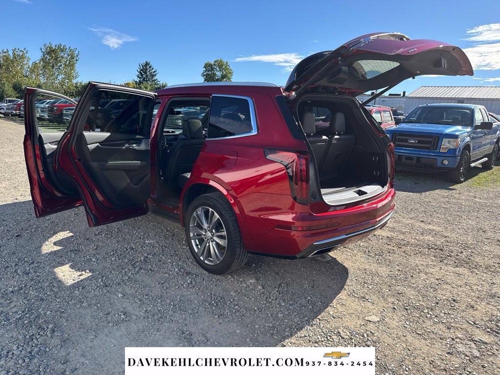 Used 2024 Cadillac XT6 Premium Luxury w/ Technology Package AWD/4WD image 32