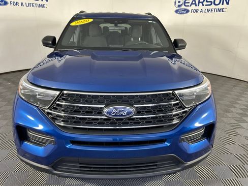 Used 2020 Ford Explorer XLT w/ Comfort Package AWD/4WD image 3