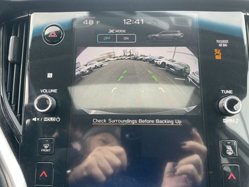 Used 2020 Subaru Outback Premium image 92