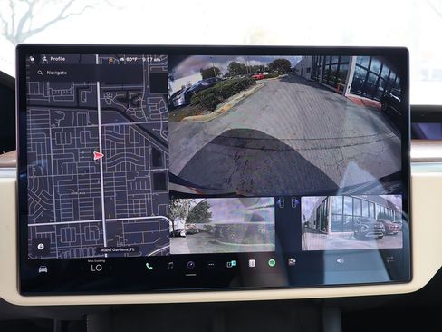 Used 2023 Tesla Model X image 49