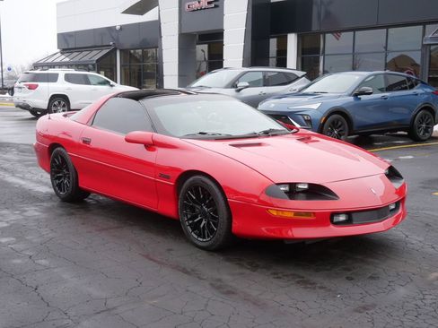 Used 1997 Chevrolet Camaro Z28 w/ Preferred Equipment Group 2 image 2