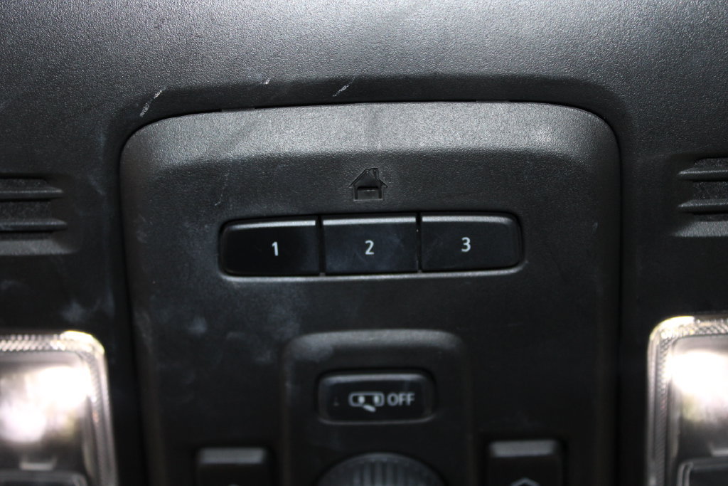 Used 2022 Chevrolet Suburban Premier RWD image 51