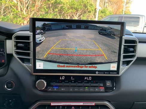 Used 2024 Toyota Tundra Limited image 17