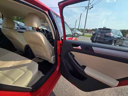 Used 2014 Volkswagen Jetta TDI FWD image 14