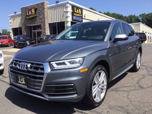 Used 2018 Audi Q5 2.0T Premium Plus w/ Premium Plus Package AWD/4WD image 1