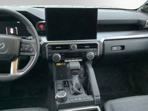 Certified 2025 Toyota 4Runner TRD Off-Road Premium image 11