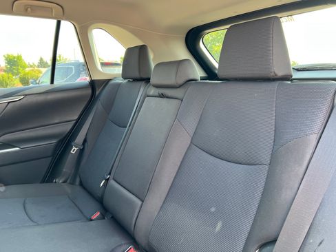 Used 2025 Toyota RAV4 LE AWD/4WD image 16