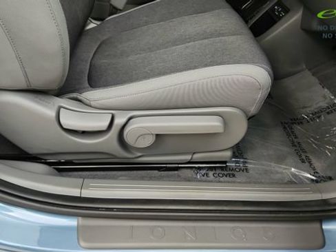 Used 2026 Hyundai Ioniq 5 SE RWD image 23