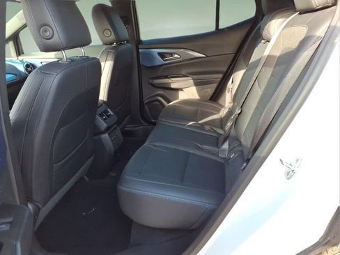 Used 2024 Chevrolet Equinox EV LT FWD image 12
