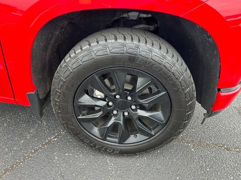 Used 2021 Chevrolet Silverado 1500 Custom RWD image 2