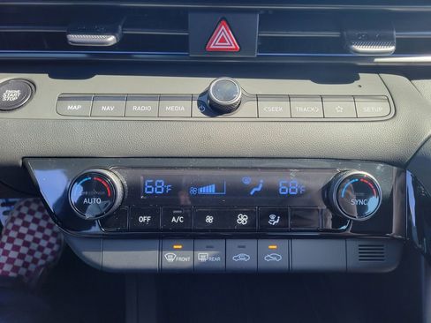 New 2025 Hyundai Elantra SEL w/ Cargo Package image 24