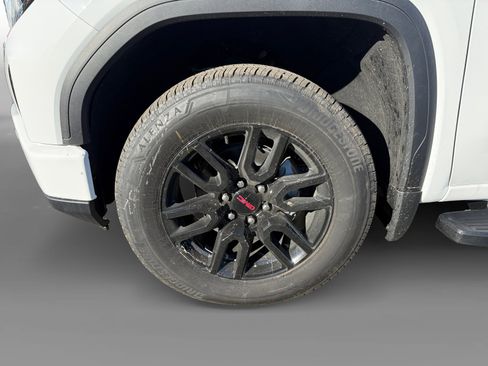 New 2026 GMC Sierra 1500 Elevation w/ Elevation Premium Package image 9