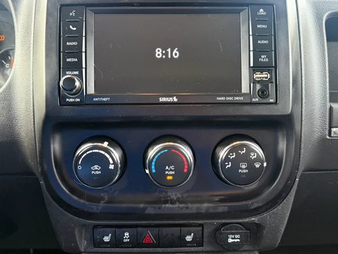 Used 2017 Jeep Patriot High Altitude AWD/4WD image 25