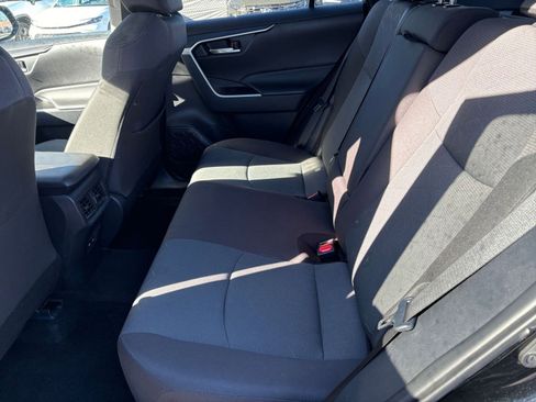 Used 2025 Toyota RAV4 XLE image 25