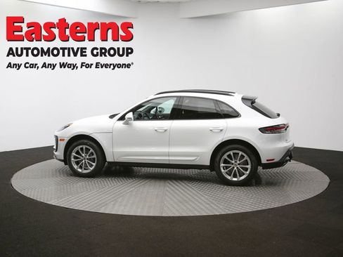Used 2023 Porsche Macan T w/ Premium Package Plus image 63