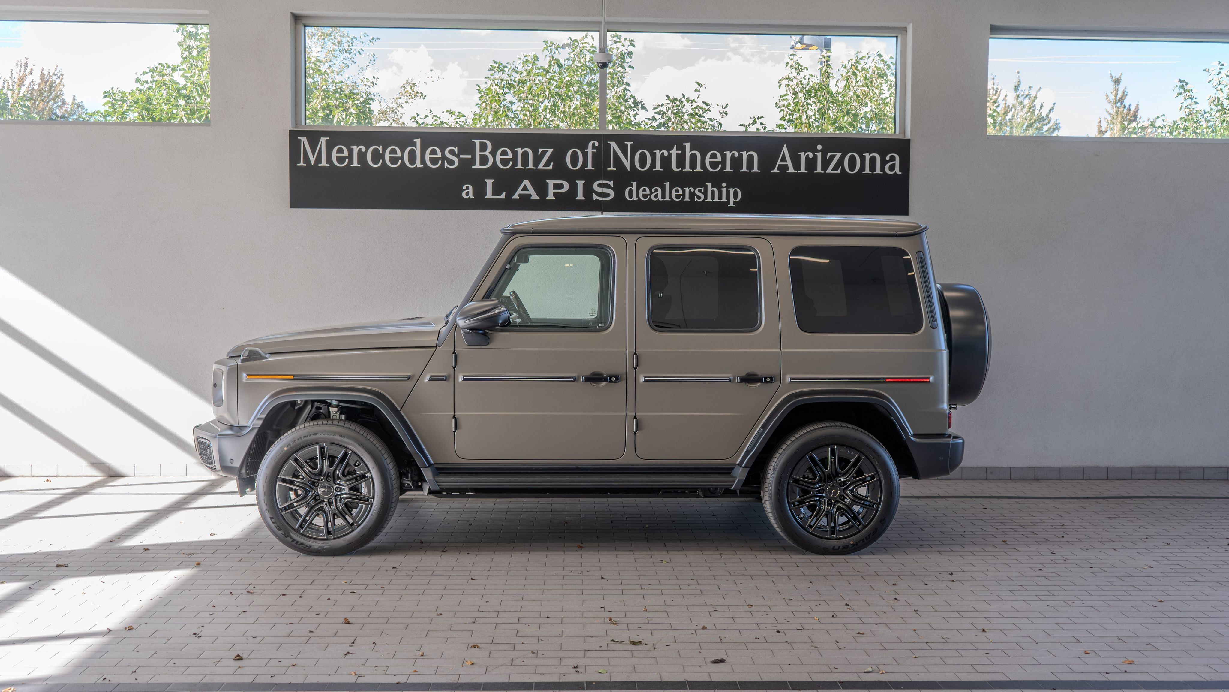 New 2027 Mercedes-Benz G 580 e image 2