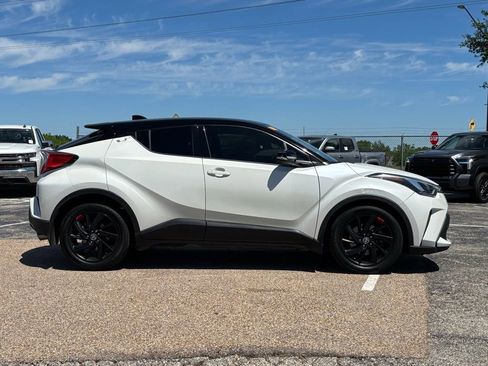 Used 2021 Toyota C-HR Limited image 4