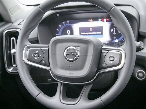 Certified 2024 Volvo XC40 B5 Plus w/ Protection Package Premier image 26