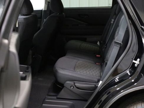 New 2025 Nissan Pathfinder SV image 20