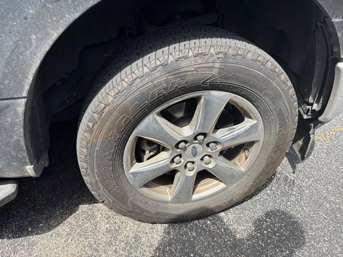 Used 2018 Ford F150 XLT w/ Equipment Group 302A Luxury RWD image 17