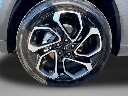 Used 2024 Chevrolet Trax RS w/ Driver Confidence Package FWD image 9
