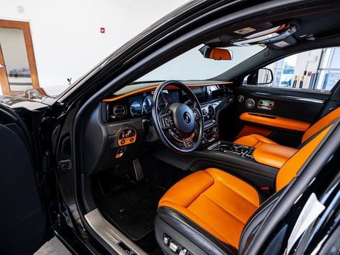 Used 2022 Rolls-Royce Ghost Black Badge image 35