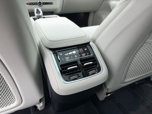 Used 2026 Volvo XC90 B6 Ultra w/ Protection Package AWD/4WD image 15