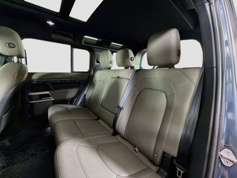 Used 2024 Land Rover Defender 110 SE AWD/4WD image 24