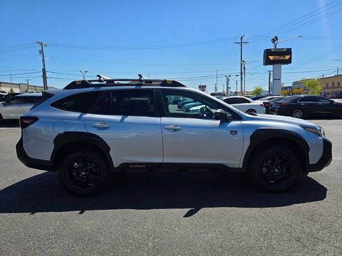Used 2024 Subaru Outback Wilderness AWD/4WD image 5