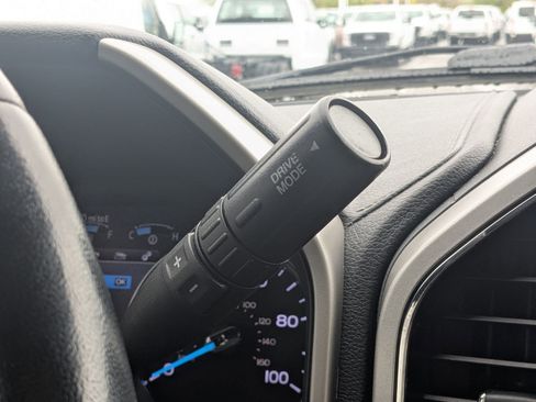 Used 2022 Ford F250 Lariat w/ Black Appearance Package image 28