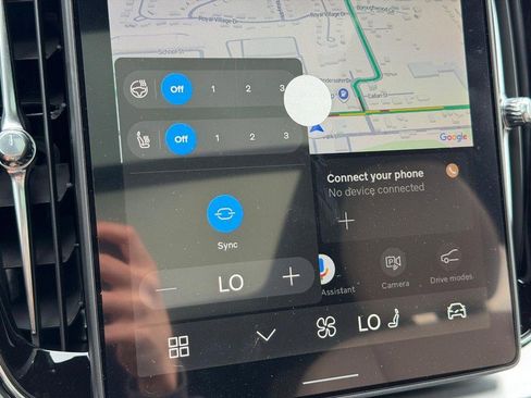 New 2026 Volvo XC90 B5 Core image 16