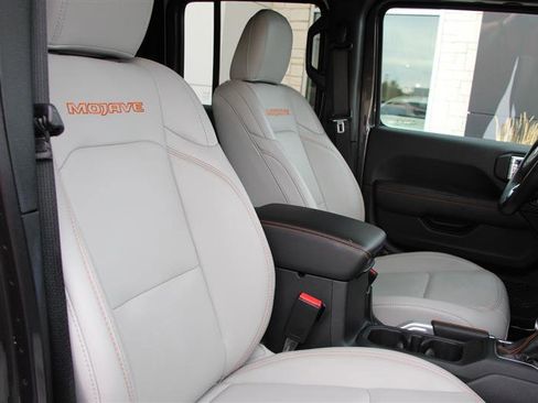 Used 2021 Jeep Gladiator Mojave image 11