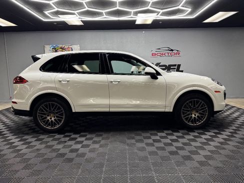 Used 2018 Porsche Cayenne image 15
