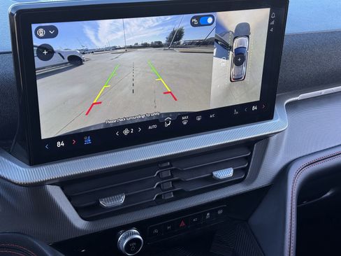 Used 2025 Ford Explorer ST image 18