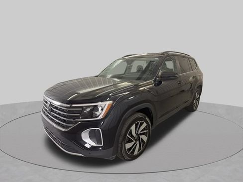 Used 2026 Volkswagen Atlas SE FWD image 1