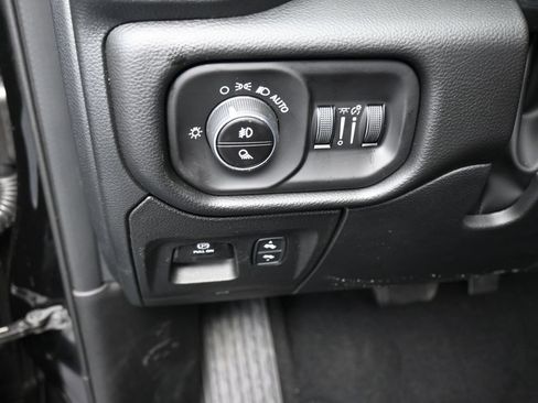 Used 2026 RAM 1500 Laramie w/ Night Edition AWD/4WD image 31