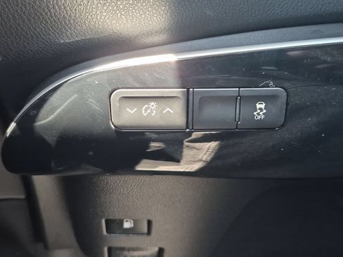 Used 2016 Toyota Prius Two FWD image 24