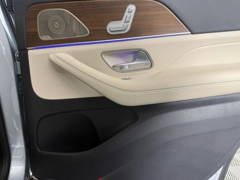 Used 2022 Mercedes-Benz GLS 450 4MATIC image 30