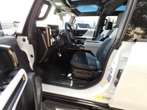 Used 2024 GMC Hummer EV 2X AWD/4WD image 3