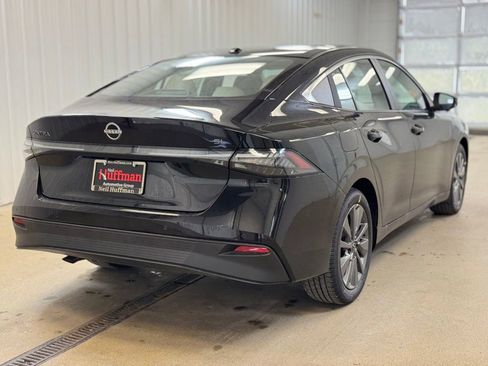New 2026 Nissan Sentra SL w/ Floor Mat Package FWD image 5